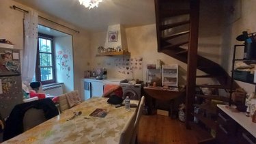 Immeuble a vendre Murat 15300 Cantal 200 m2  279000 euros