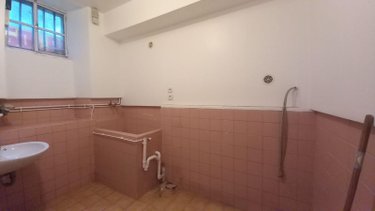 Immeuble a vendre Murat 15300 Cantal 200 m2  279000 euros