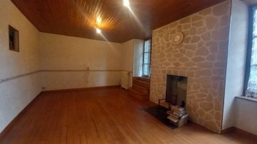 Immeuble a vendre Murat 15300 Cantal 200 m2  279000 euros
