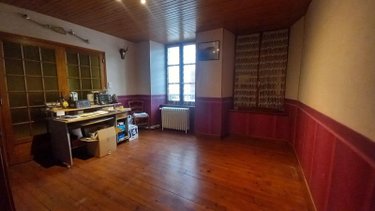 Immeuble a vendre Murat 15300 Cantal 200 m2  279000 euros