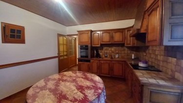 Immeuble a vendre Murat 15300 Cantal 200 m2  279000 euros
