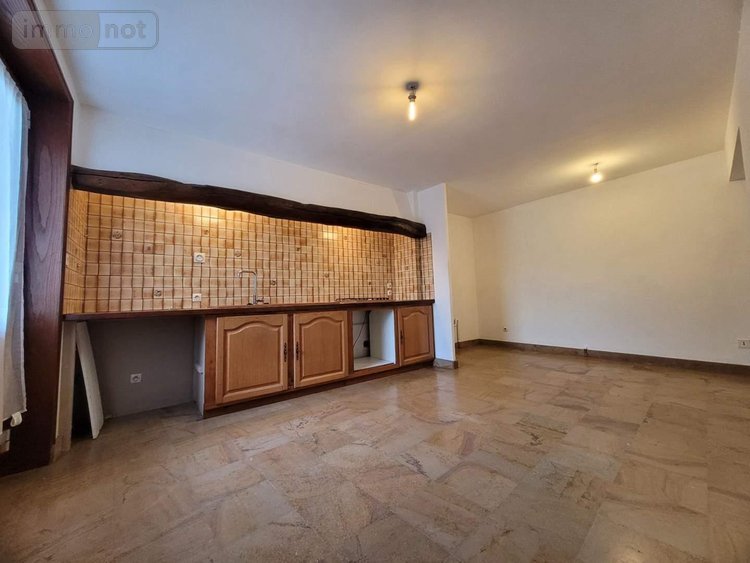 Location appartement Cormoranche-sur-Saône 01290 Ain 121 m2 4 pièces 710 euros