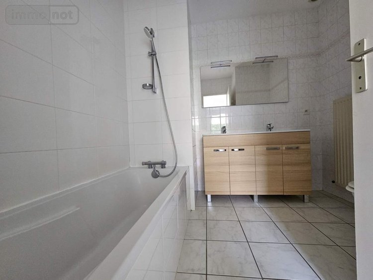 Location maison Charnay-lès-Mâcon 71850 Saône-et-Loire 117 m2 5 pièces 1005 euros