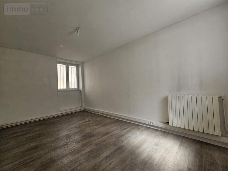 Fonds et murs commerciaux a vendre Mâcon 71000 Saône-et-Loire 90 m2  79000 euros