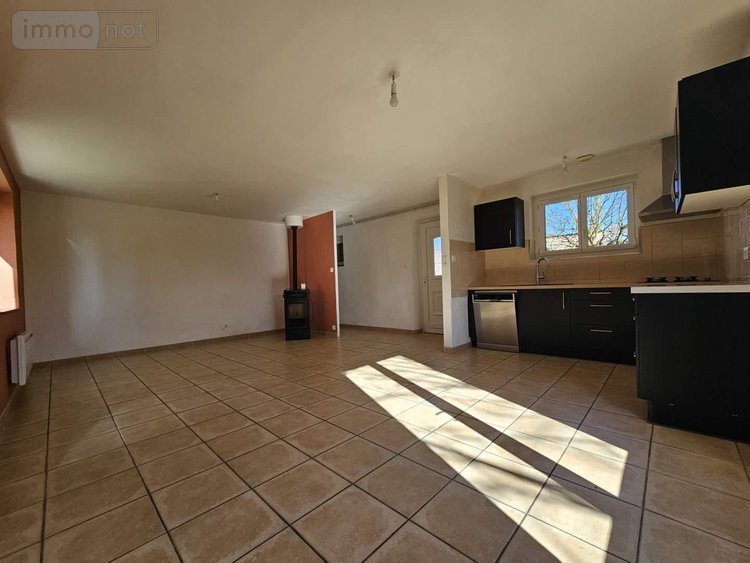 Location maison Bâgé Dommartin 01380 Ain 75 m2 3 pièces 800 euros