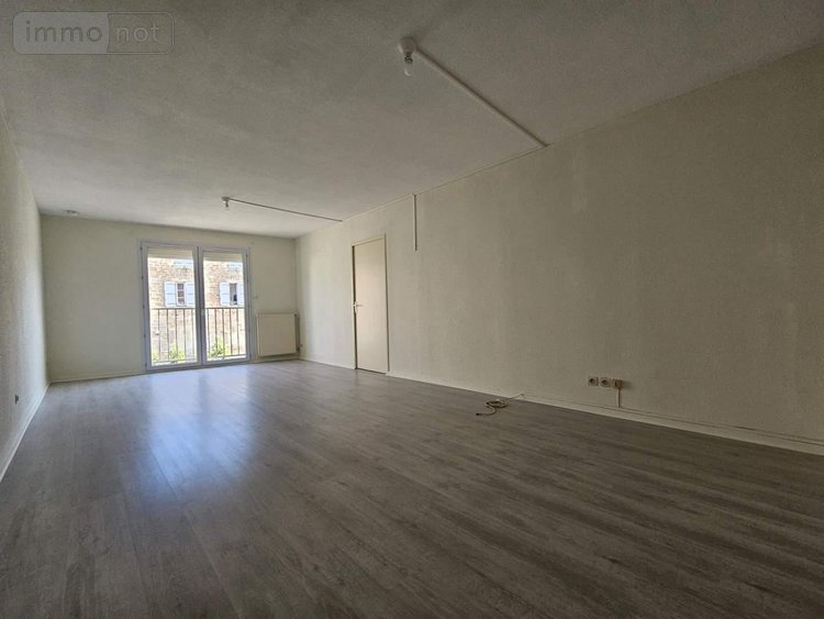 Location appartement Saint-Laurent-sur-Saône 01750 Ain 70 m2 3 pièces 750 euros