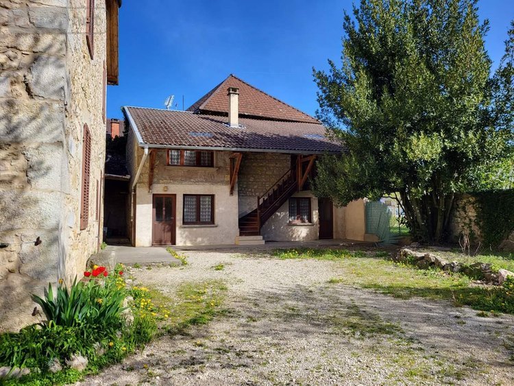 Maison a vendre Champagne-en-Valromey 01260 Ain 157 m2 7 pièces 292600 euros