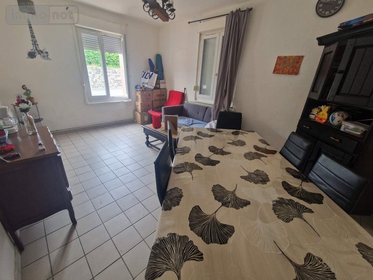 Immeuble a vendre La Neuville-lès-Dorengt 02450 Aisne 297 m2  116500 euros