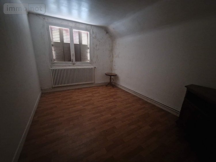 Immeuble a vendre La Neuville-lès-Dorengt 02450 Aisne 297 m2  116500 euros