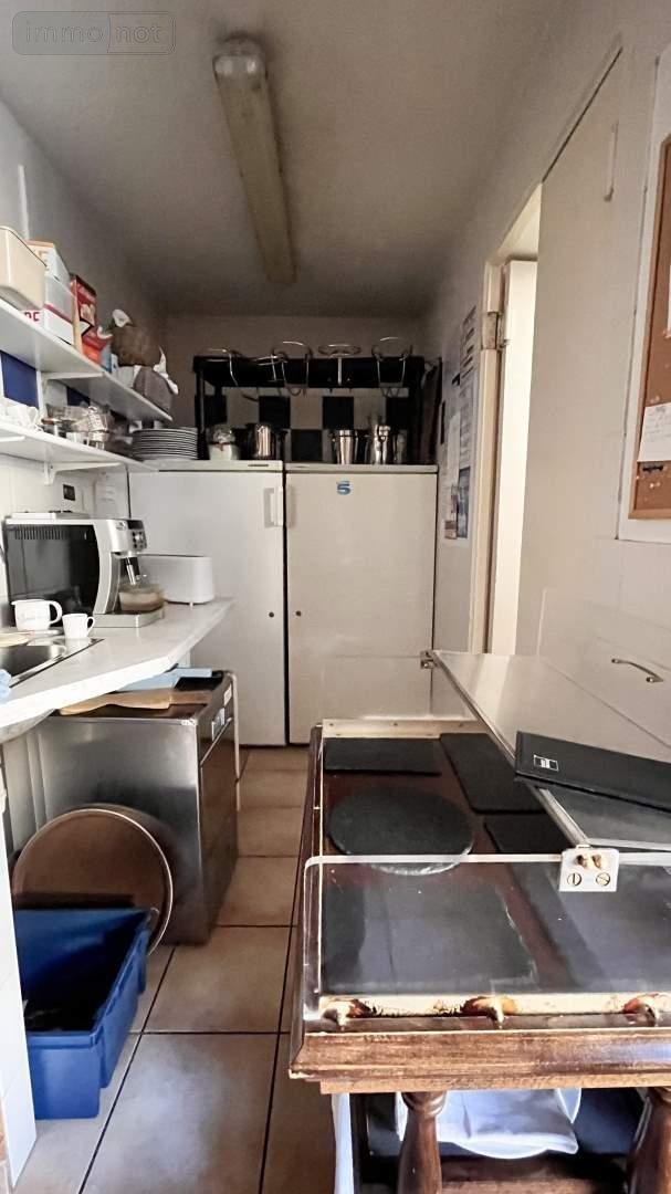 Fonds et murs commerciaux a vendre Gap 05000 Hautes-Alpes 108 m2  702000 euros
