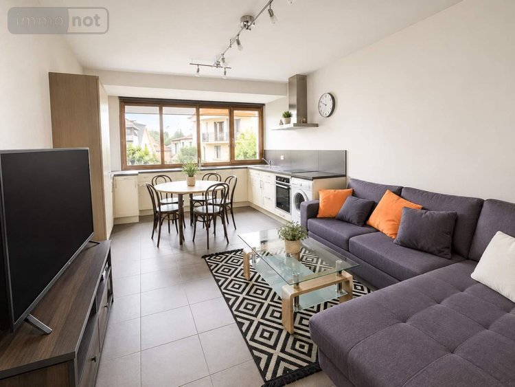 Fonds et murs commerciaux a vendre Gap 05000 Hautes-Alpes 108 m2  702000 euros