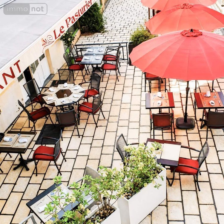 Fonds et murs commerciaux a vendre Gap 05000 Hautes-Alpes 108 m2  702000 euros