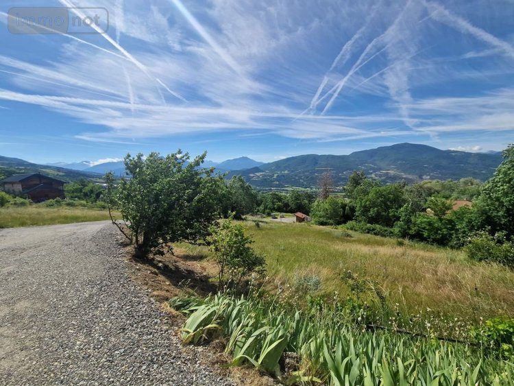 Terrain a batir a vendre La Bâtie-Neuve 05230 Hautes-Alpes 1185 m2  138000 euros