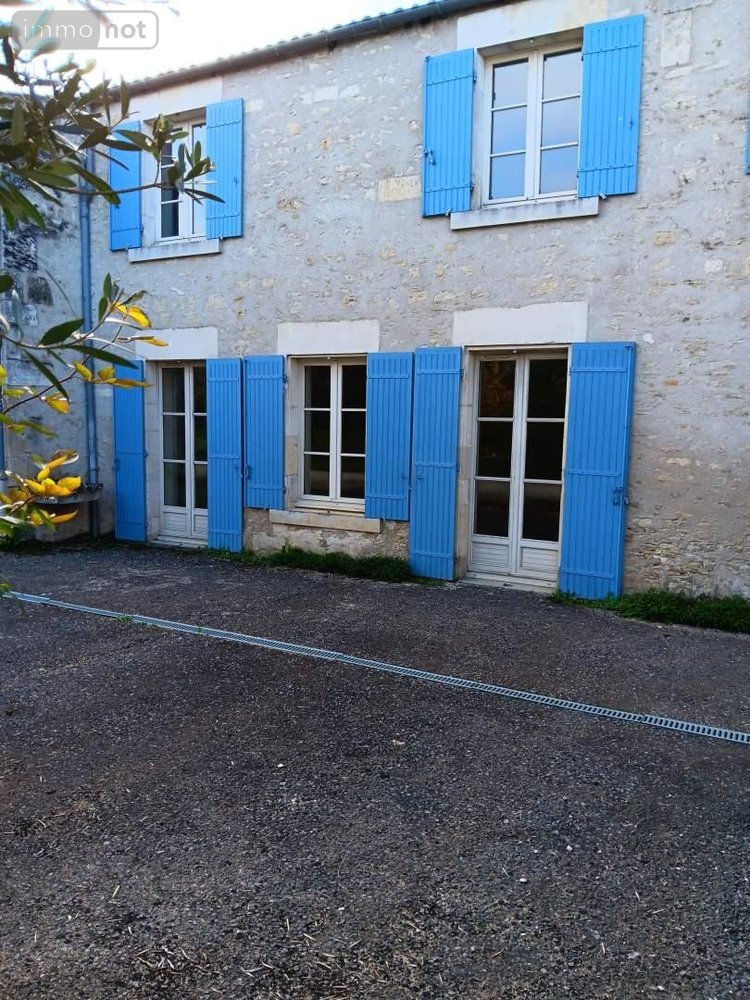 Maison a vendre Saint-Hilaire-de-Villefranche 17770 Charente-Maritime 500 m2 22 pièces 415000 euros