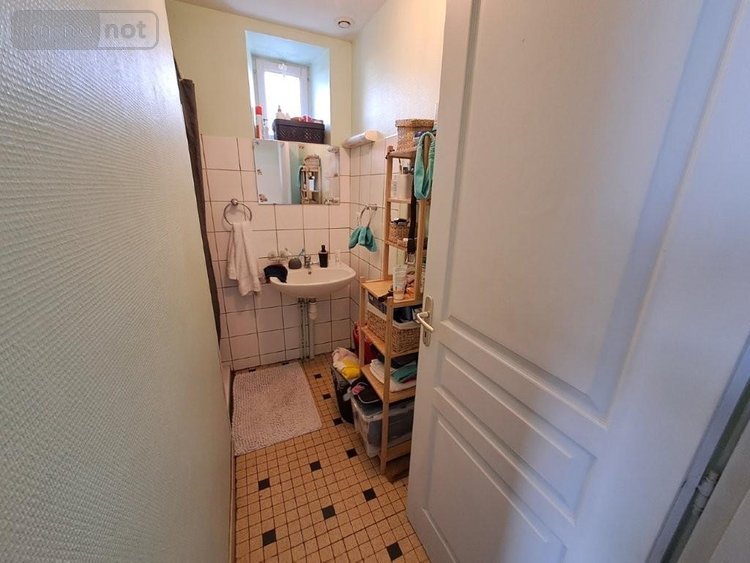 Immeuble a vendre Paulhac 15430 Cantal 113 m2  96000 euros