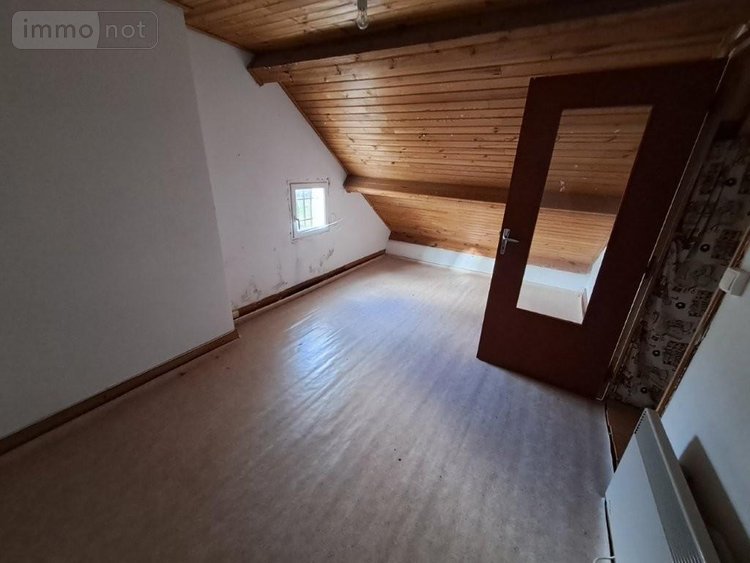 Immeuble a vendre Paulhac 15430 Cantal 113 m2  96000 euros