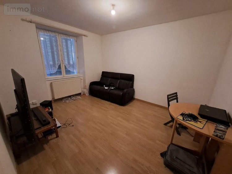 Immeuble a vendre Paulhac 15430 Cantal 113 m2  96000 euros