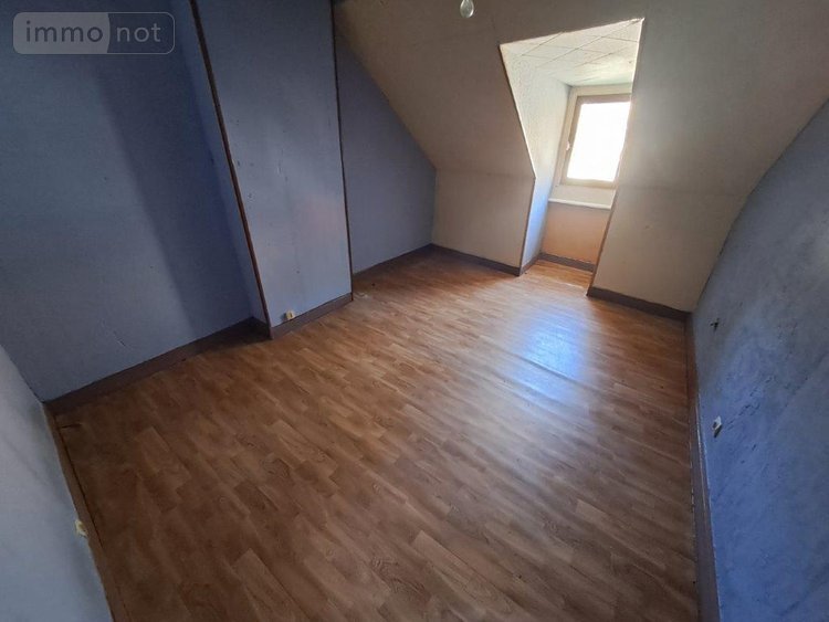 Immeuble a vendre Saint-Georges 15100 Cantal 161 m2  59360 euros