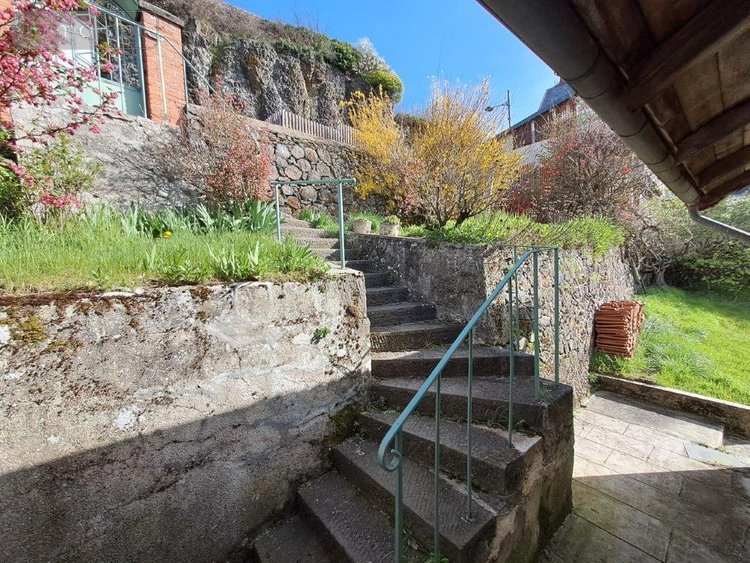 Maison a vendre Saint-Flour 15100 Cantal 42 m2 5 pièces 73000 euros