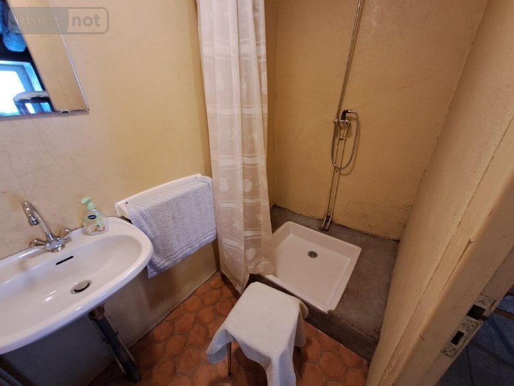 Maison a vendre Vieillespesse 15500 Cantal 99 m2 8 pièces 84800 euros