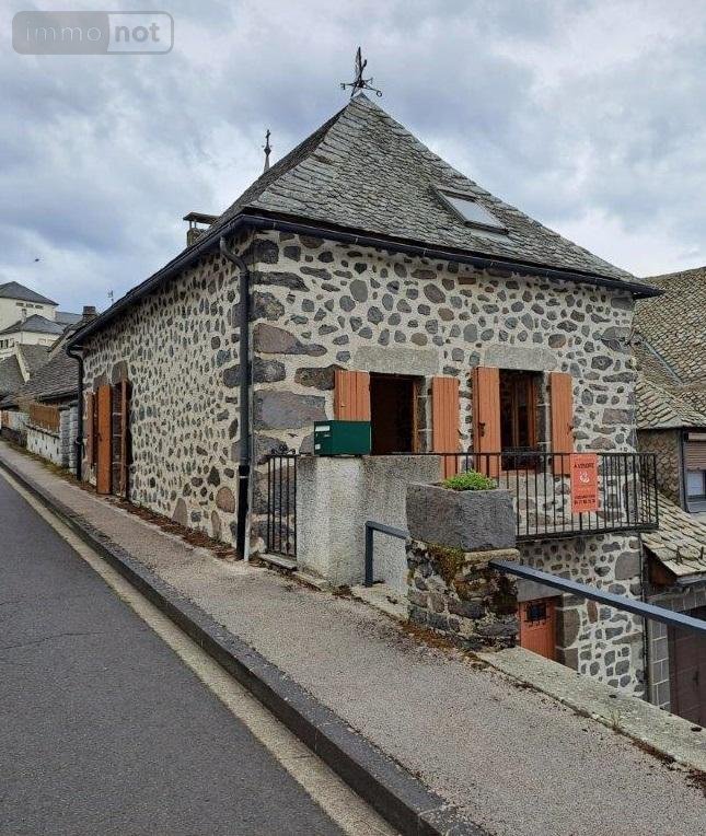 Maison a vendre Pierrefort 15230 Cantal 50 m2 2 pièces 68900 euros