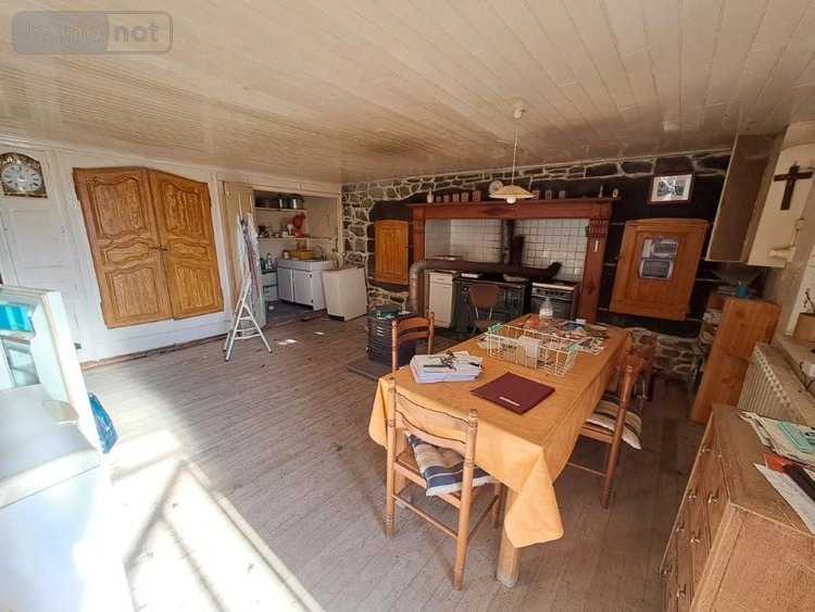 Maison a vendre Alleuze 15100 Cantal 114 m2 5 pièces 74200 euros
