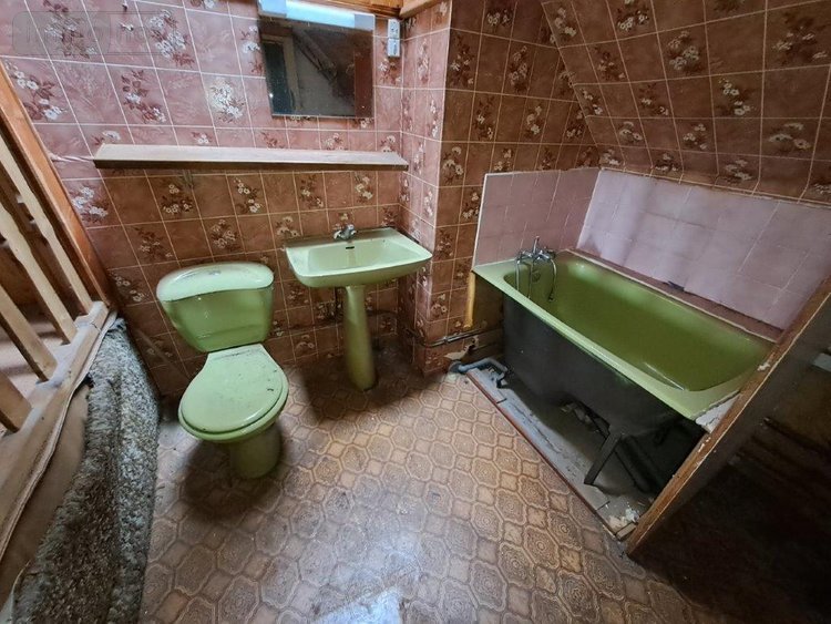 Fonds et murs commerciaux a vendre Allanche 15160 Cantal 500 m2  74500 euros