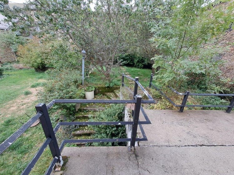 Maison a vendre Montchamp 15100 Cantal 132 m2 5 pièces 80000 euros