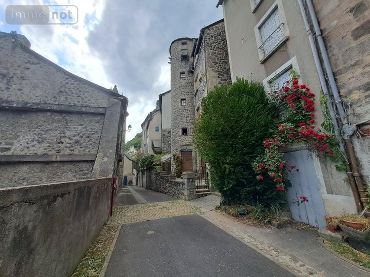 Appartement a vendre Murat 15300 Cantal 108 m2 5 pièces 159000 euros