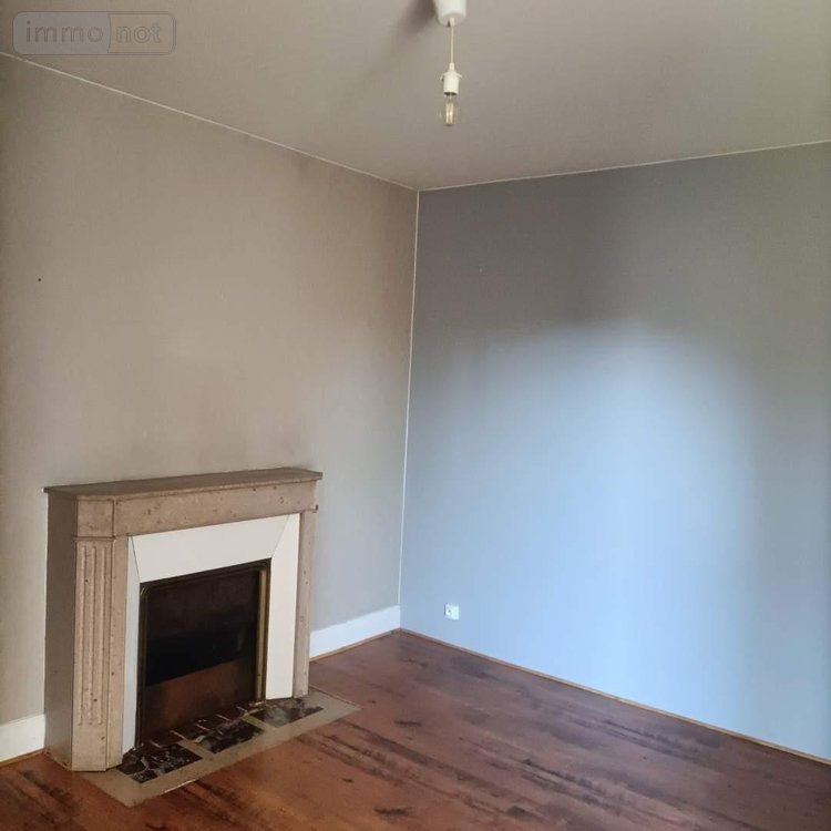 Immeuble a vendre Condat 15190 Cantal 173 m2  59900 euros