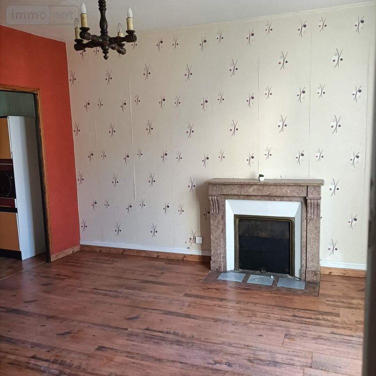 Immeuble a vendre Condat 15190 Cantal 173 m2  59900 euros