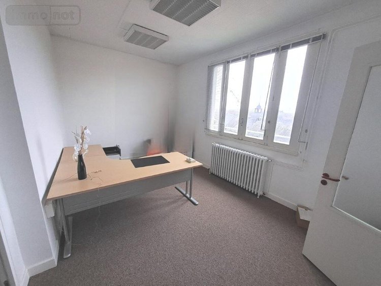 Immeuble a vendre Saint-Flour 15100 Cantal 190 m2  371000 euros