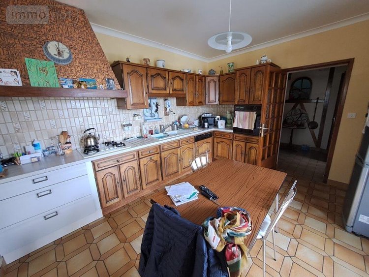 Maison a vendre Roffiac 15100 Cantal 190 m2 9 pièces 286200 euros