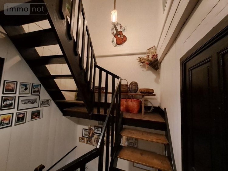 Fonds et murs commerciaux a vendre Allanche 15160 Cantal 236 m2  232000 euros