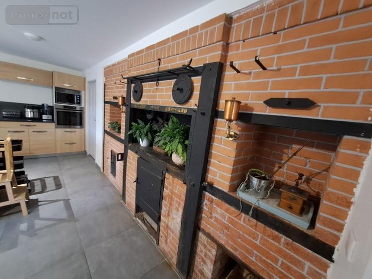 Maison a vendre Lorcières 15320 Cantal 191 m2 9 pièces 180900 euros