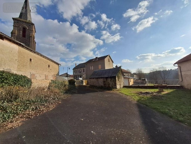 Maison a vendre Saint-Georges 15100 Cantal 80 m2 6 pièces 74200 euros