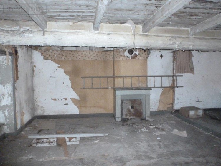 Immeuble a vendre Saint-Flour 15100 Cantal 300 m2  74200 euros