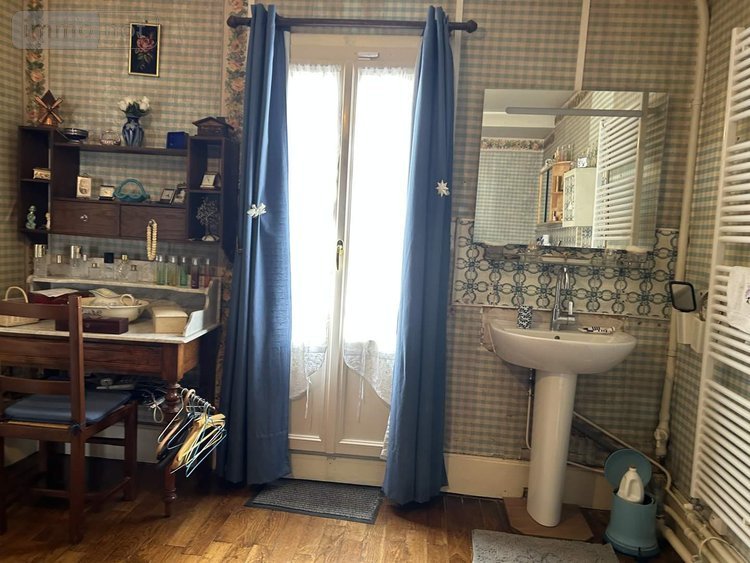 Viager maison Pouilly-en-Auxois 21320 Côte-d'Or 260 m2 10 pièces 50000 euros