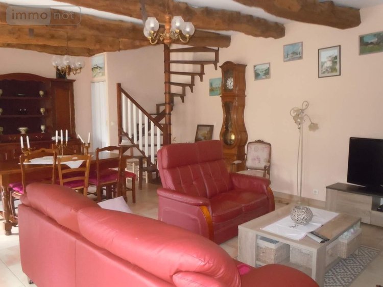 Maison a vendre Rouillac 22250 Côtes-d'Armor 175 m2 10 pièces 262000 euros