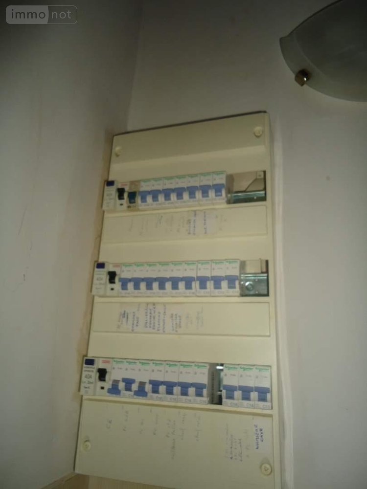 Divers a vendre Dun-le-Palestel 23800 Creuse 98 m2  64200 euros