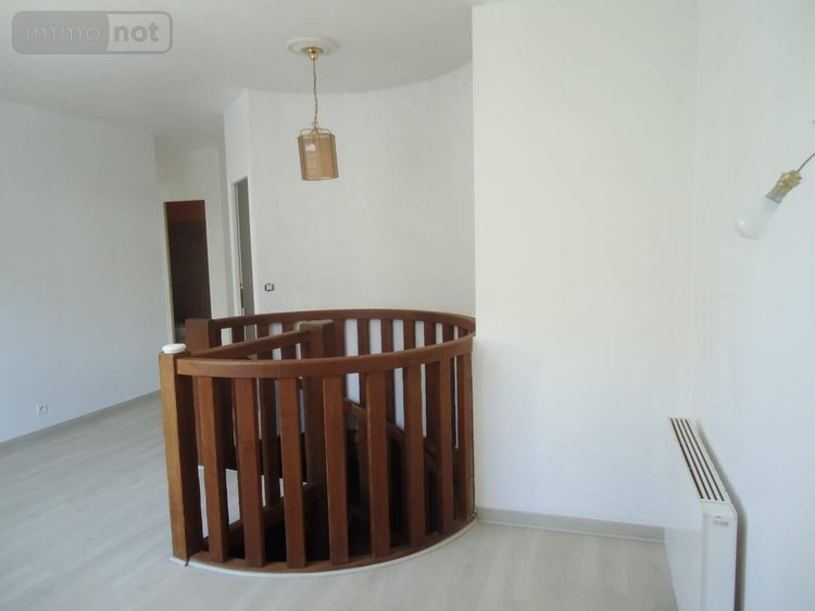 Fonds et murs commerciaux a vendre Dun-le-Palestel 23800 Creuse 98 m2  63130 euros