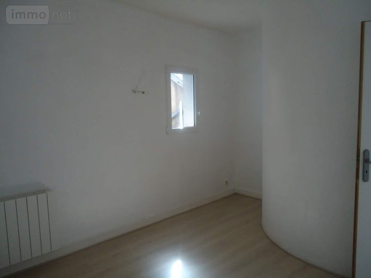 Fonds et murs commerciaux a vendre Dun-le-Palestel 23800 Creuse 98 m2  63130 euros