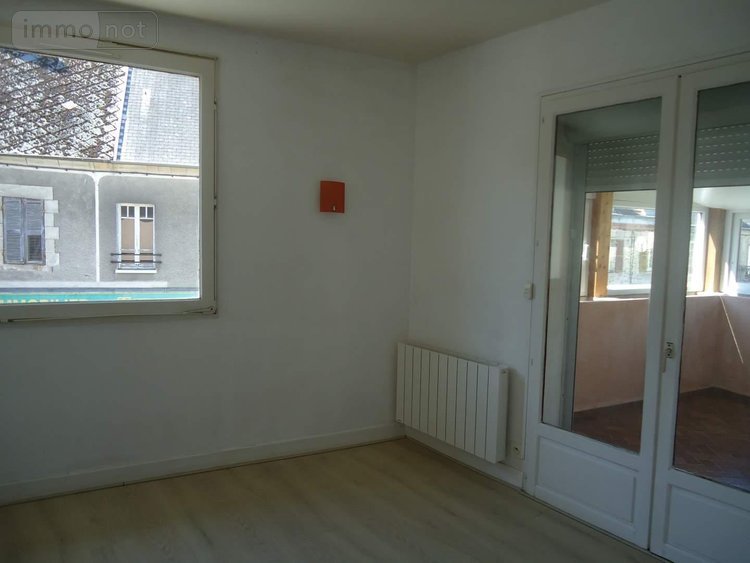 Fonds et murs commerciaux a vendre Dun-le-Palestel 23800 Creuse 98 m2  63130 euros