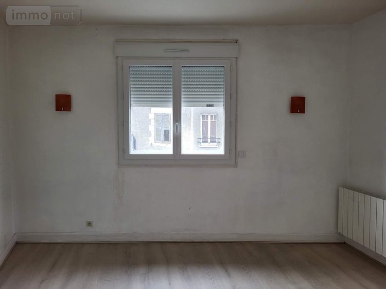 Fonds et murs commerciaux a vendre Dun-le-Palestel 23800 Creuse 98 m2  63130 euros