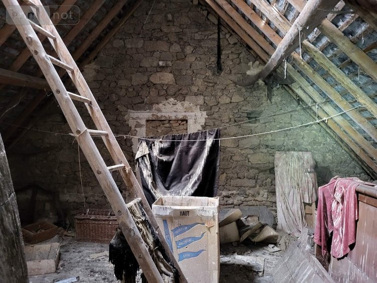 Maison a vendre Bénévent-l'Abbaye 23210 Creuse 90 m2 5 pièces 30240 euros