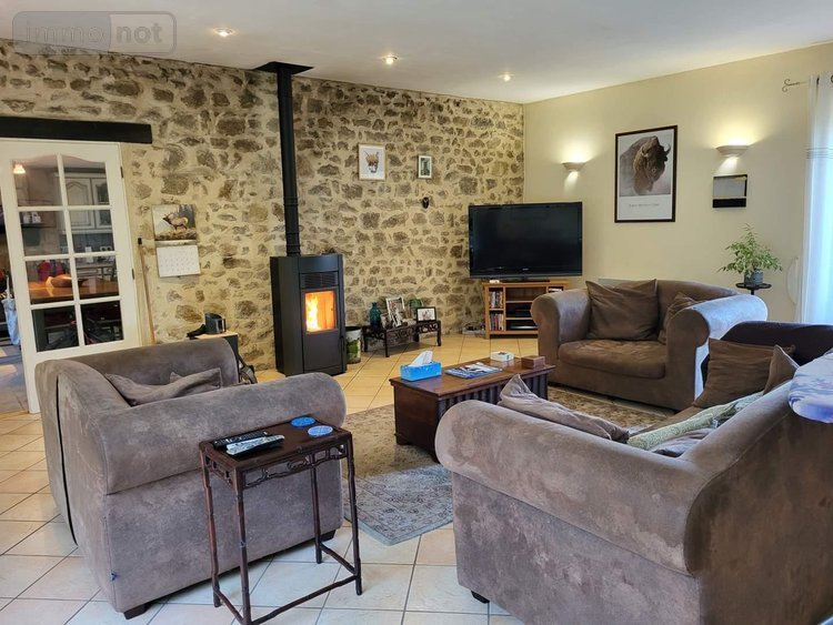 Maison a vendre Bussière-Dunoise 23320 Creuse 156 m2 5 pièces 189000 euros