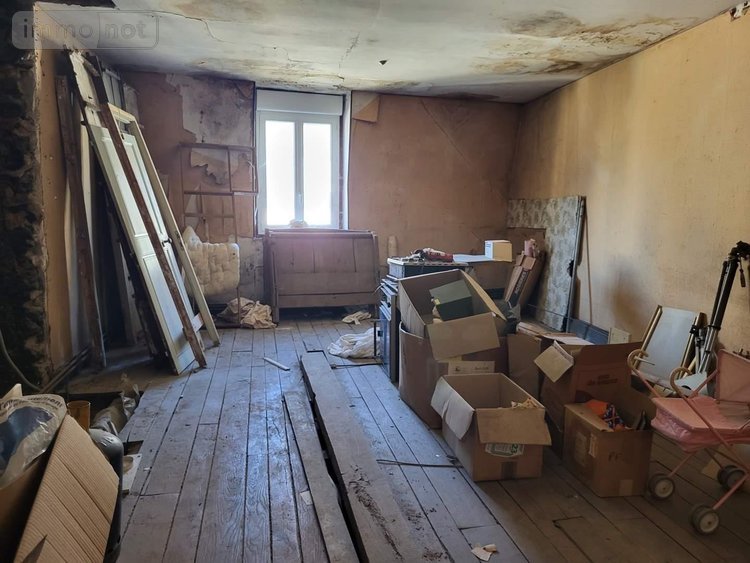 Fonds et murs commerciaux a vendre Dun-le-Palestel 23800 Creuse 161 m2  69550 euros