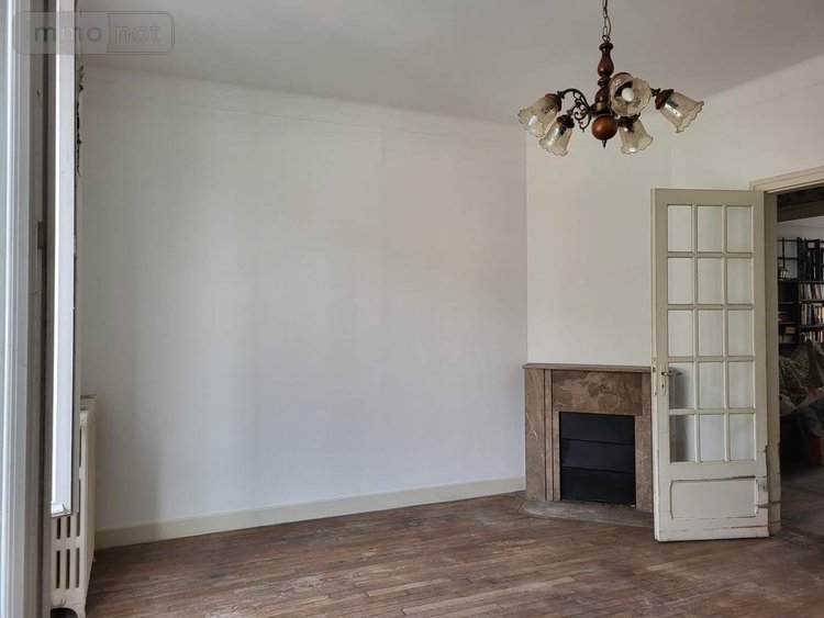Fonds et murs commerciaux a vendre Dun-le-Palestel 23800 Creuse 180 m2  43200 euros