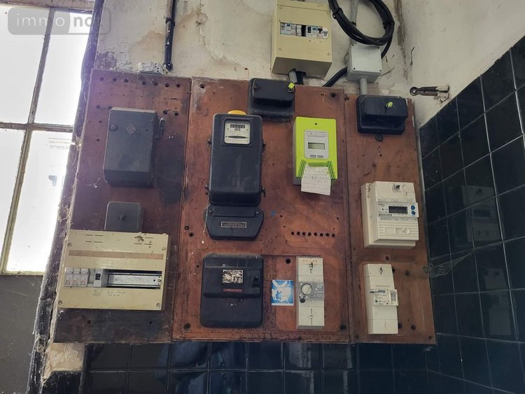 Fonds et murs commerciaux a vendre Dun-le-Palestel 23800 Creuse 180 m2  43200 euros