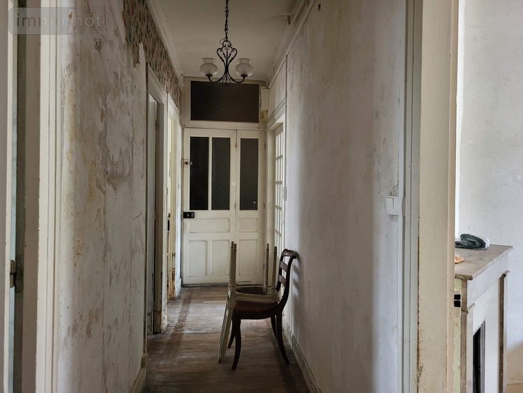 Fonds et murs commerciaux a vendre Dun-le-Palestel 23800 Creuse 180 m2  43200 euros